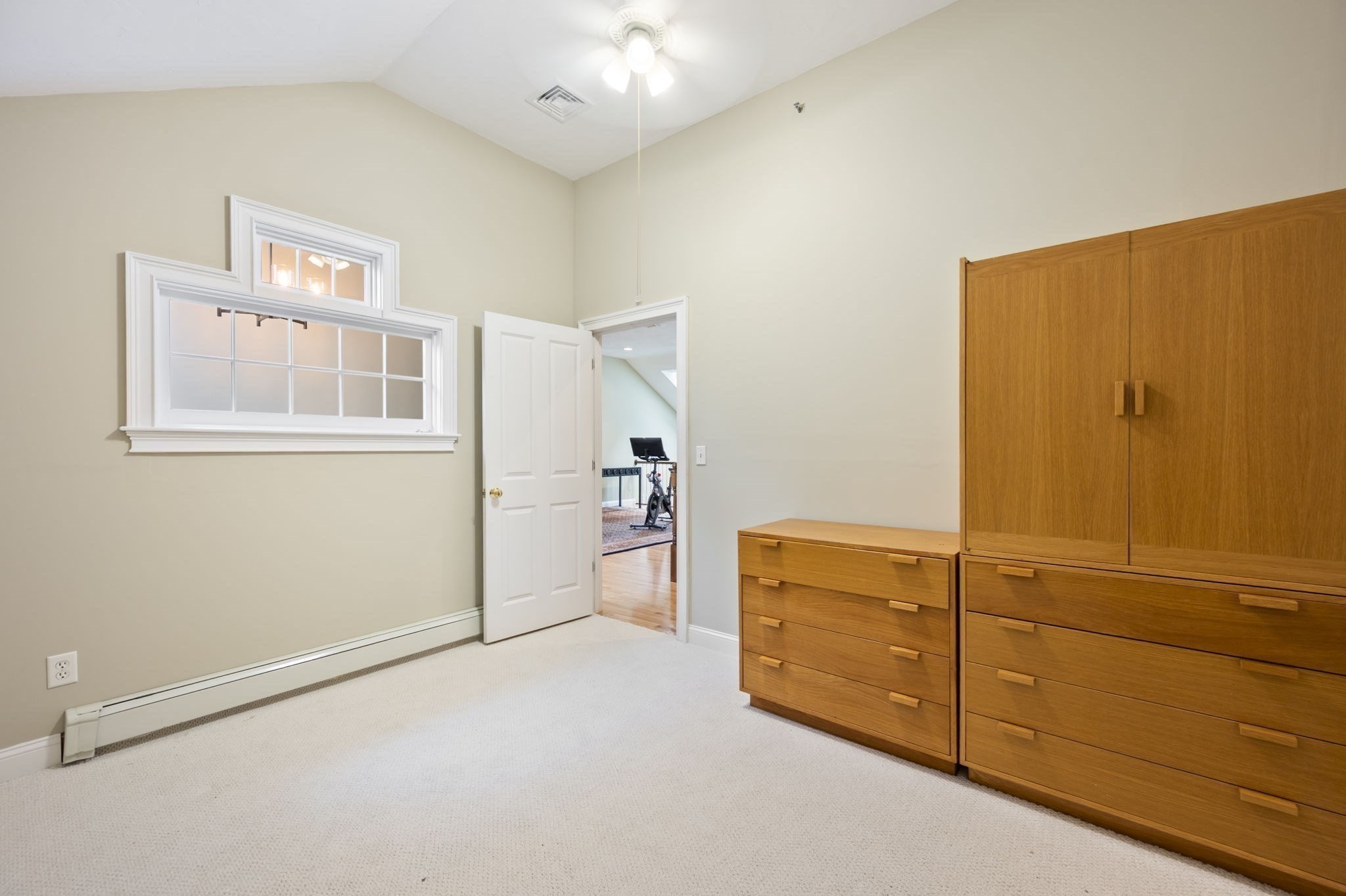 18 Whiting Lane # 18 Property Photo 21