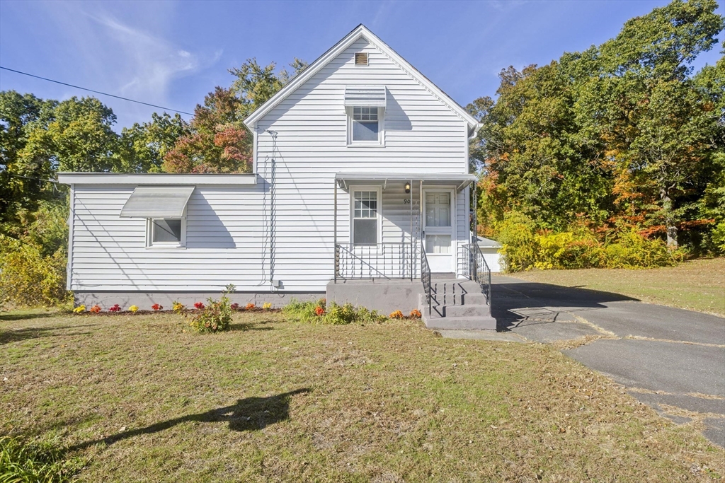 90 Anson St Property Photo 1