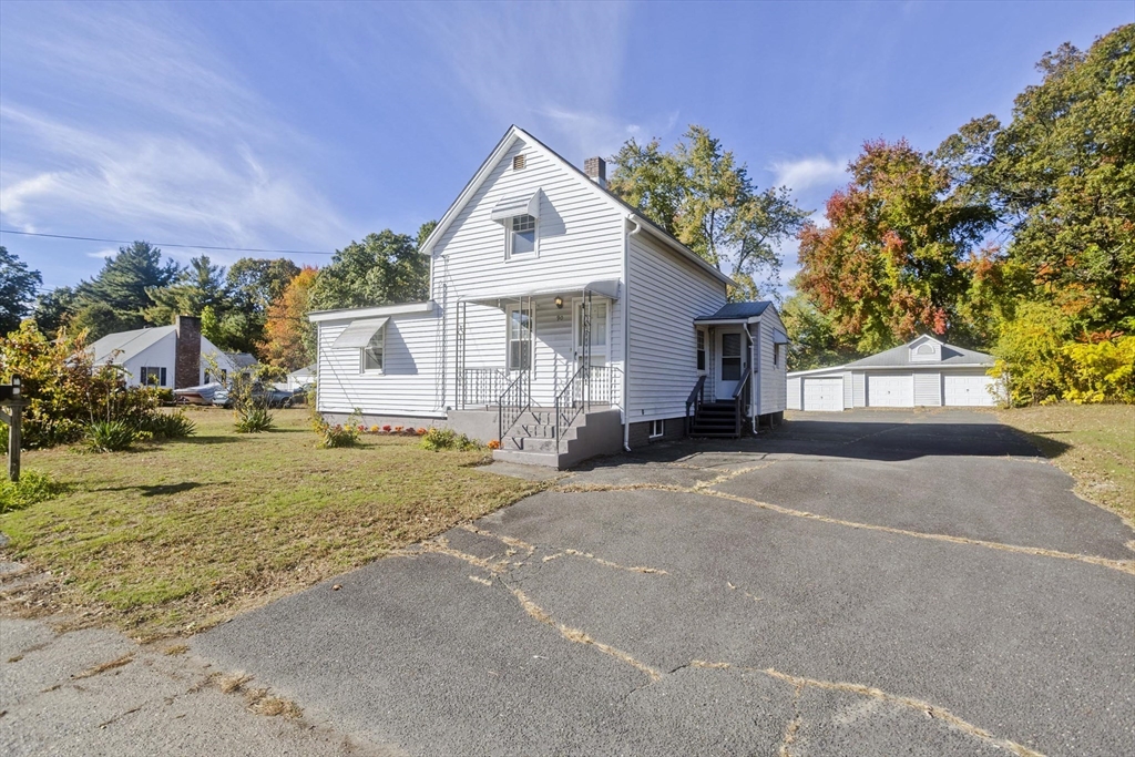 90 Anson St Property Photo 2