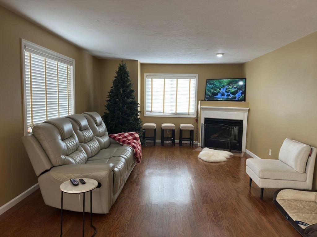 345 Captain Eames Cir # 345 Property Photo 1