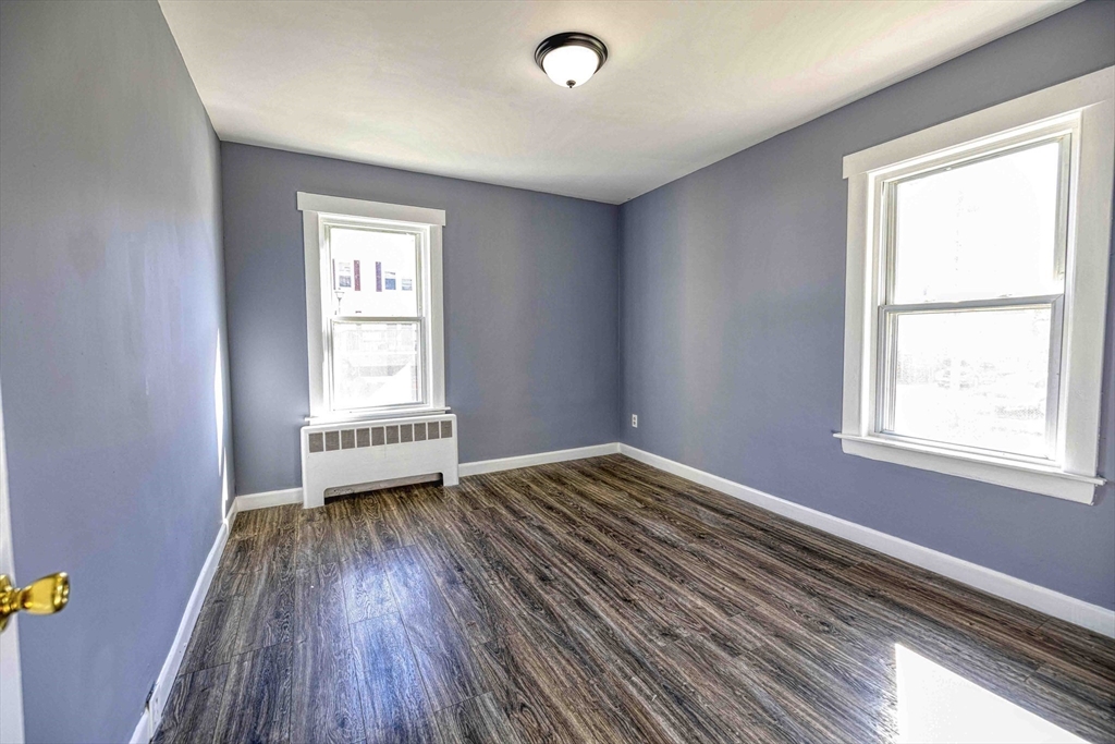 15 Higgins St Property Photo 7