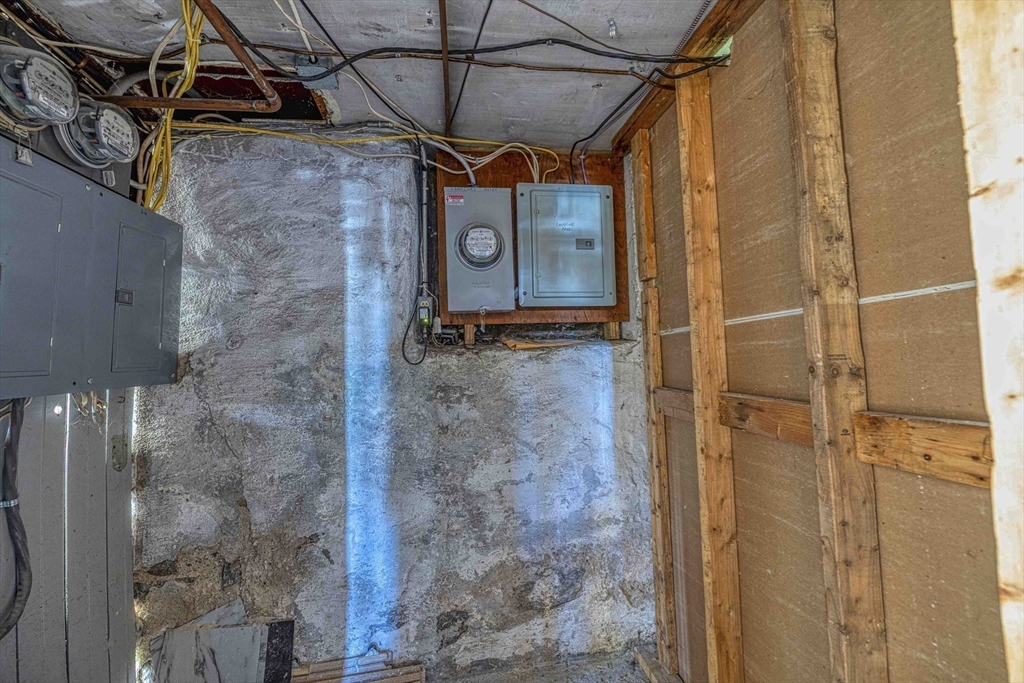 15 Higgins St Property Photo 15