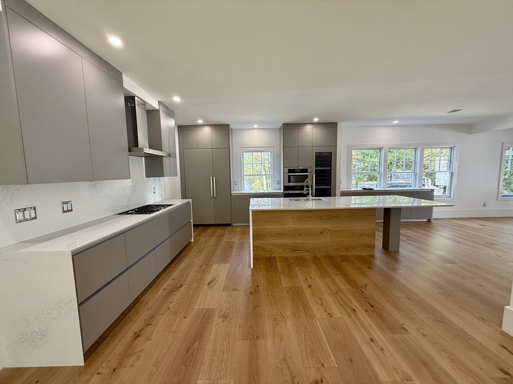 2 Effie Place Property Photo 4