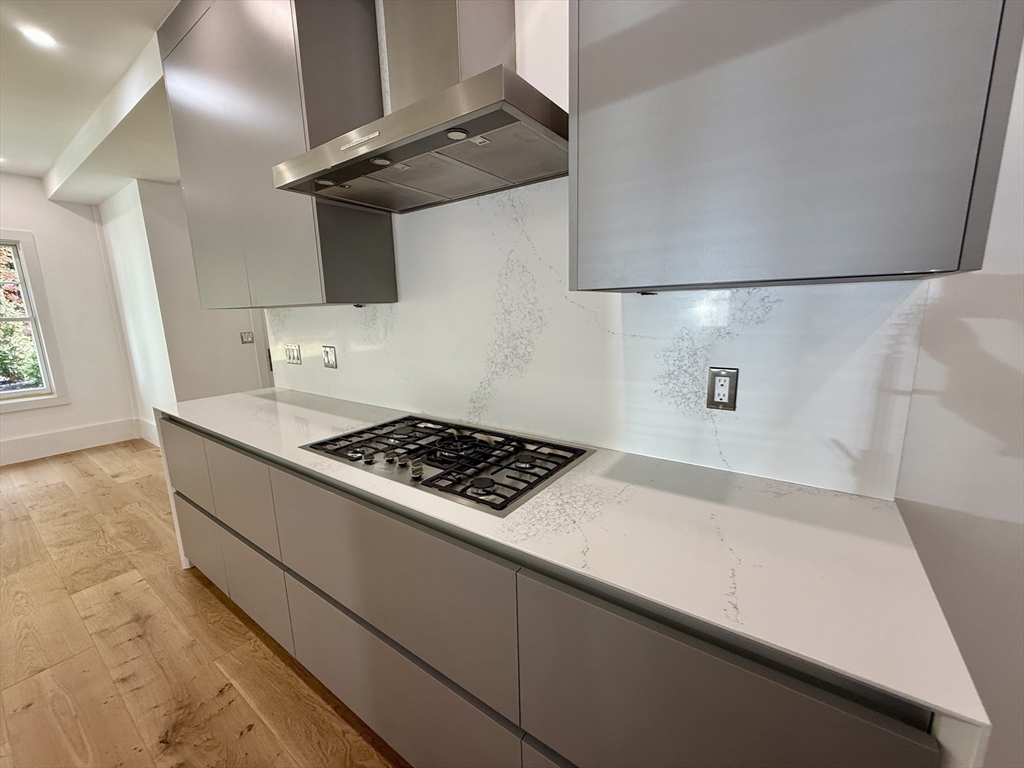 2 Effie Place Property Photo 8