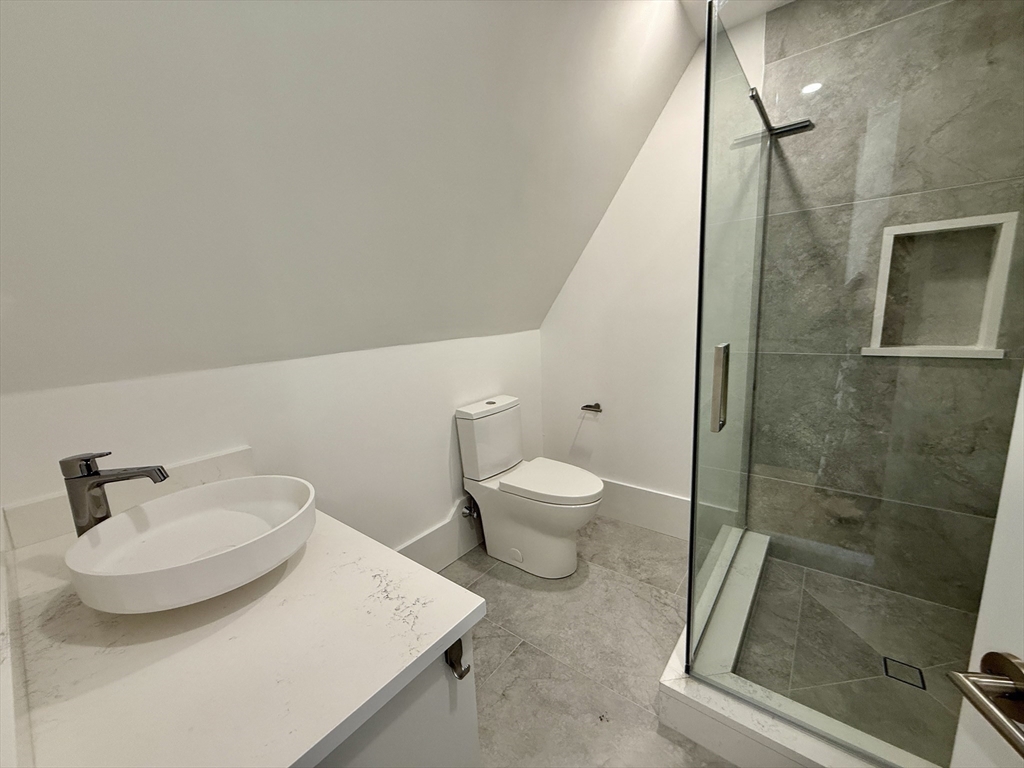 2 Effie Place Property Photo 15