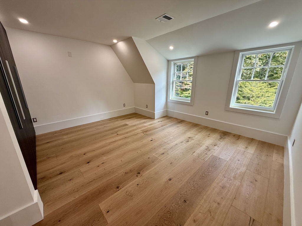 2 Effie Place Property Photo 21