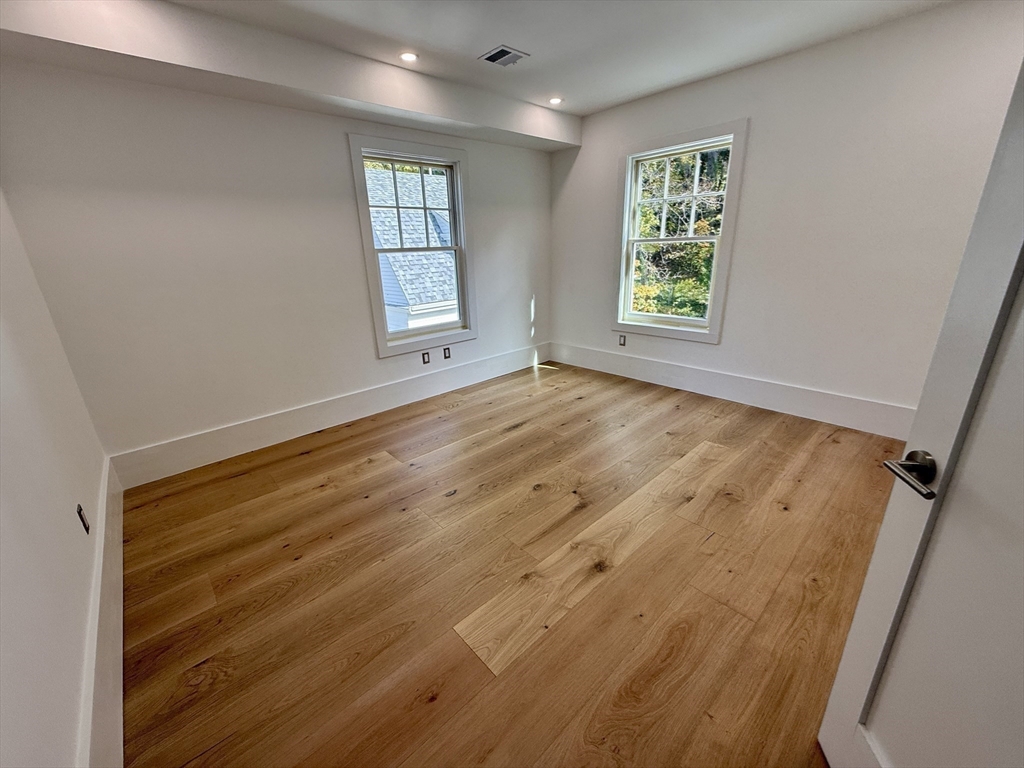 2 Effie Place Property Photo 29