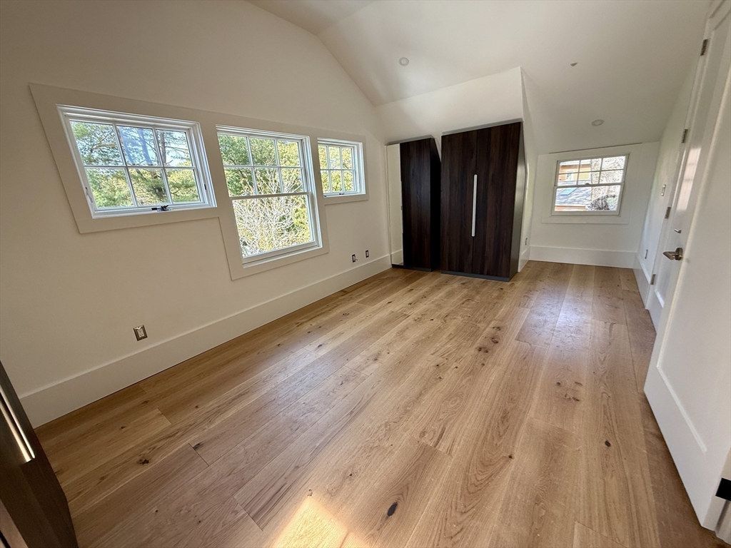 2 Effie Place Property Photo 33