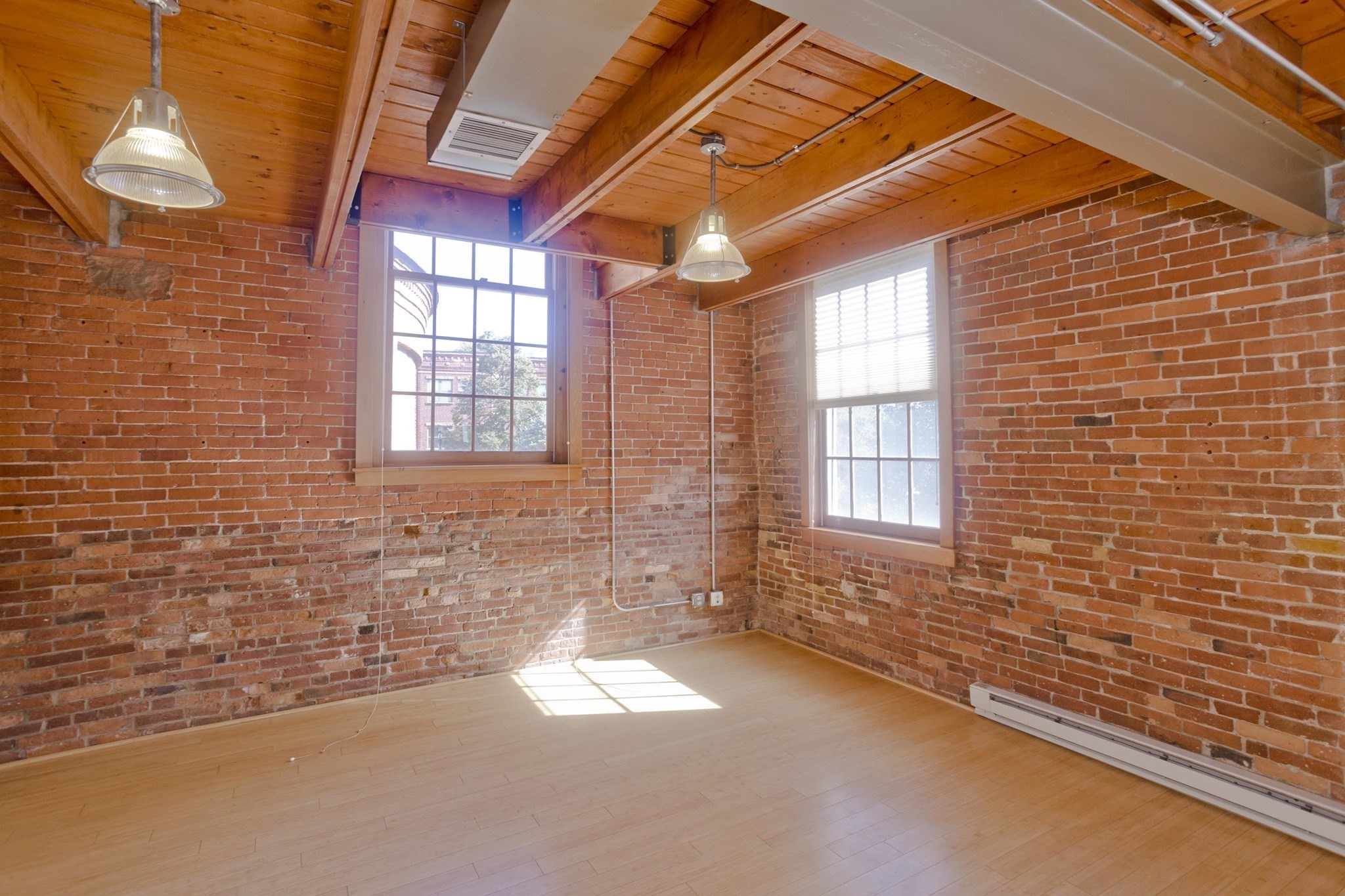 244 Main St Property Photo 18