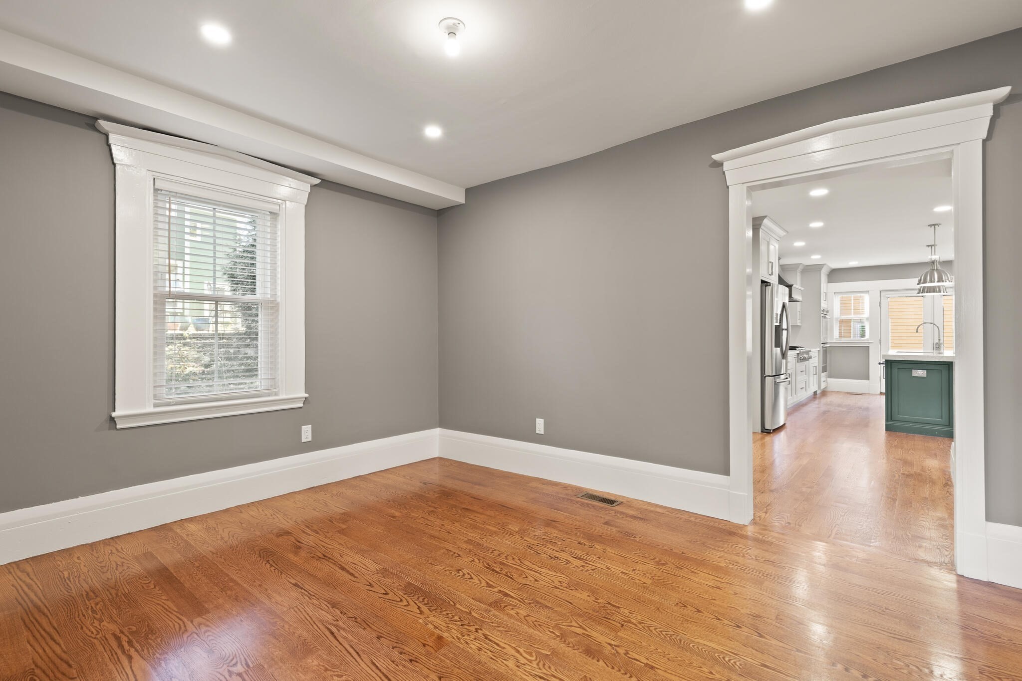 70 School St Property Photo 8