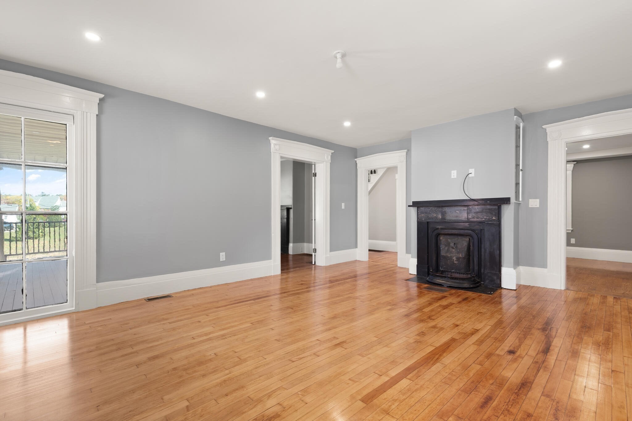 70 School St Property Photo 9