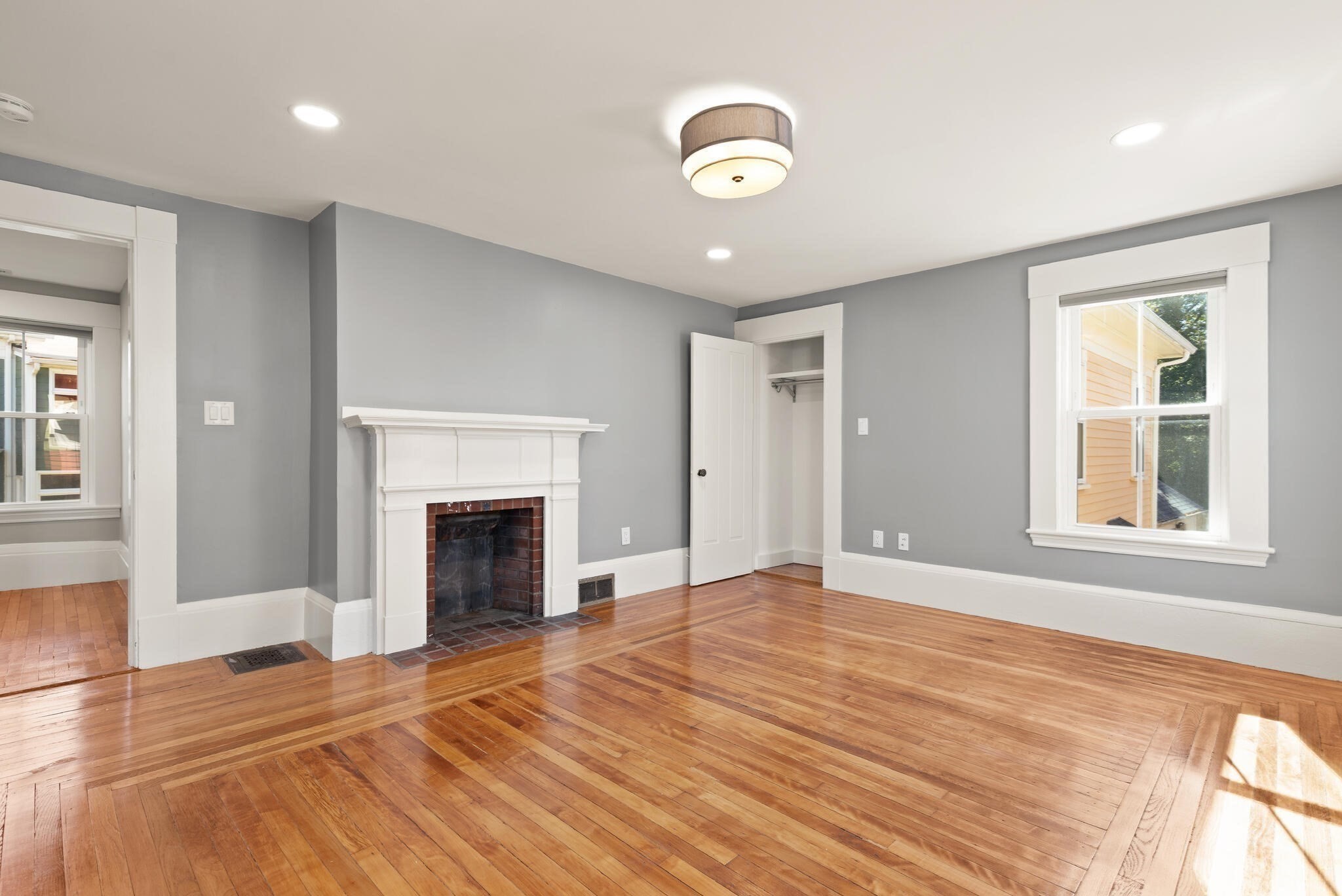70 School St Property Photo 16