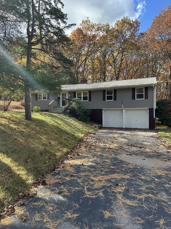 35 Laurel Hill Ln Property Photo 3