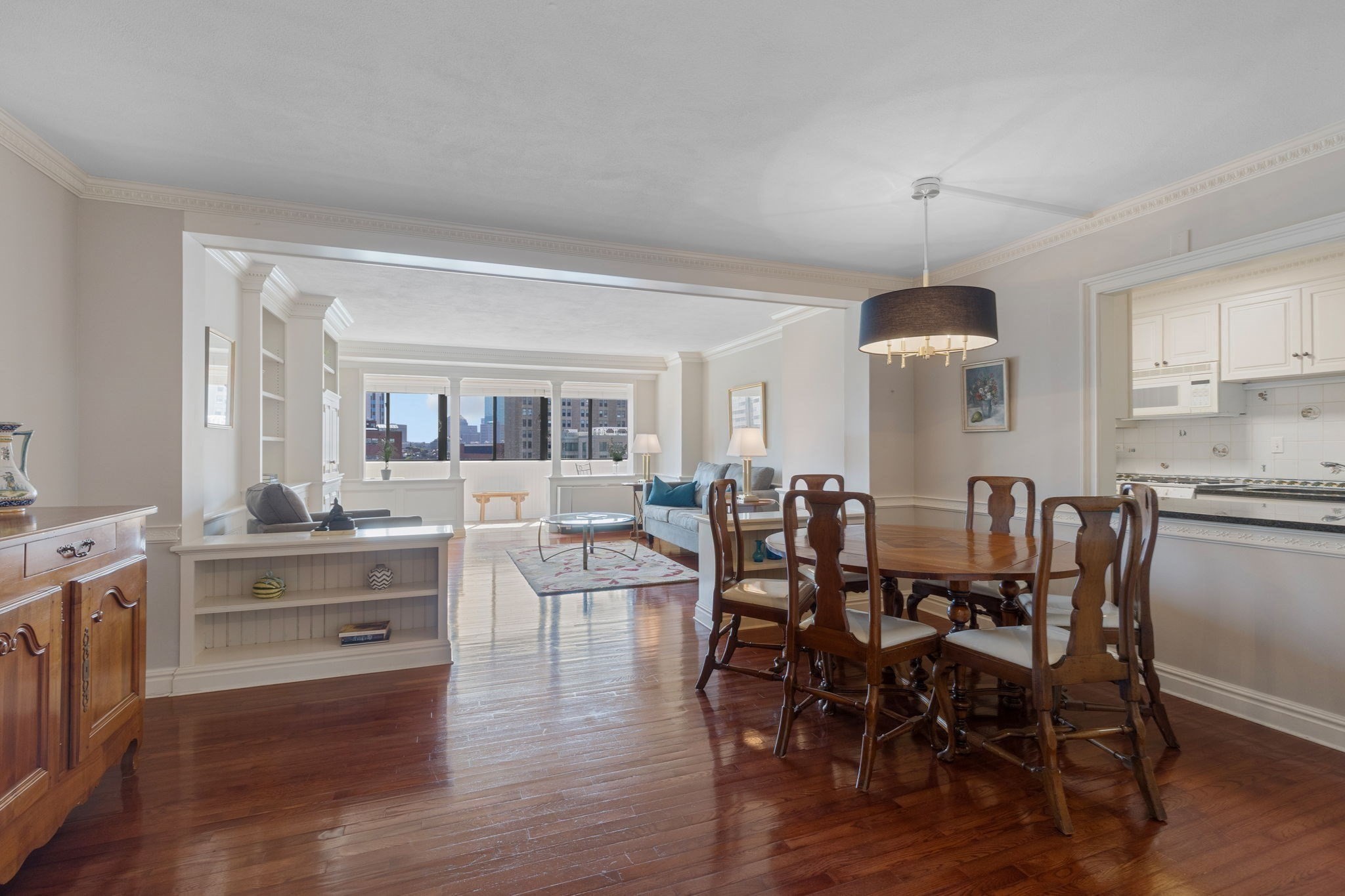 6 Whittier Pl Property Photo 3
