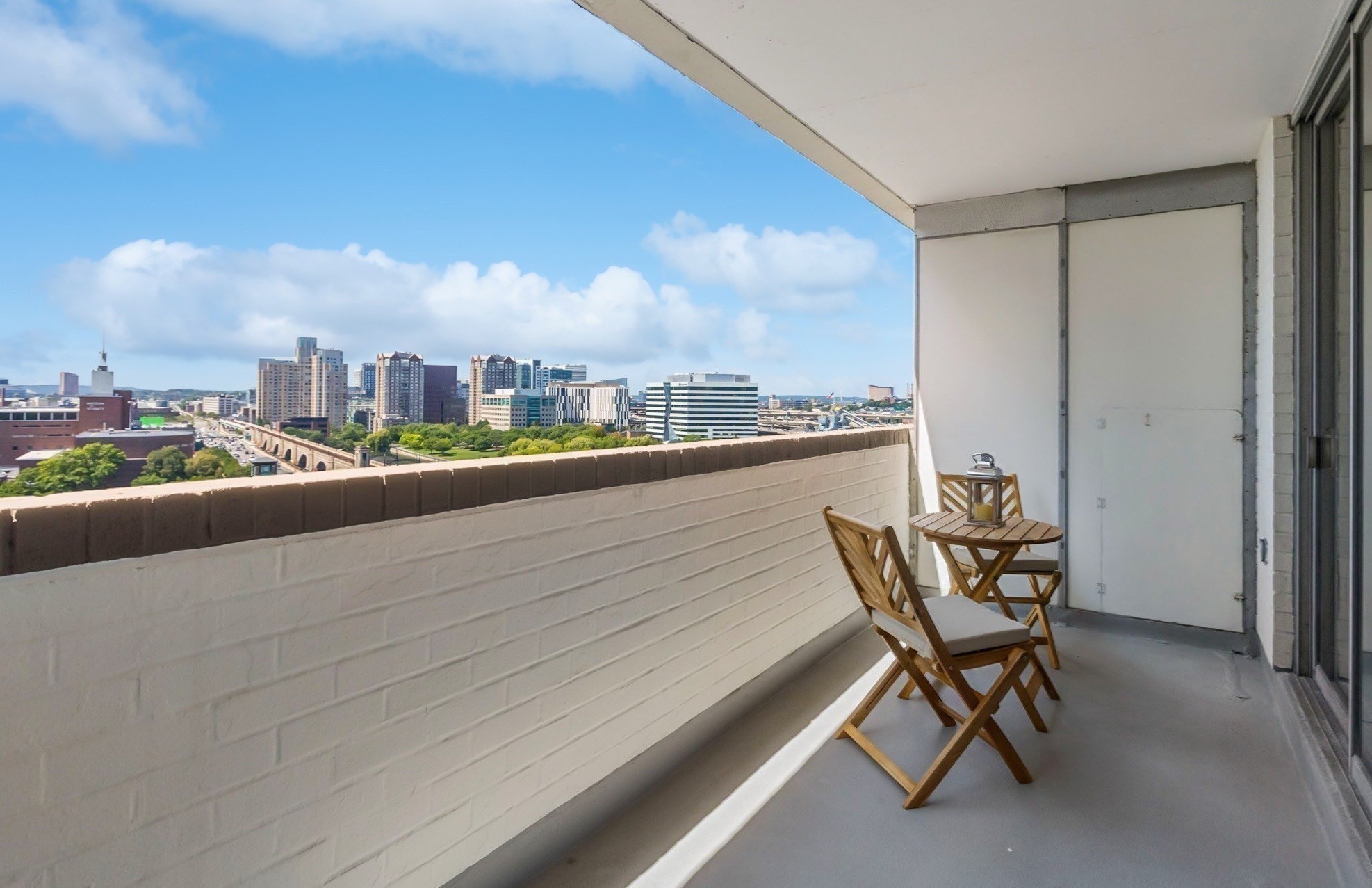 6 Whittier Pl Property Photo 6