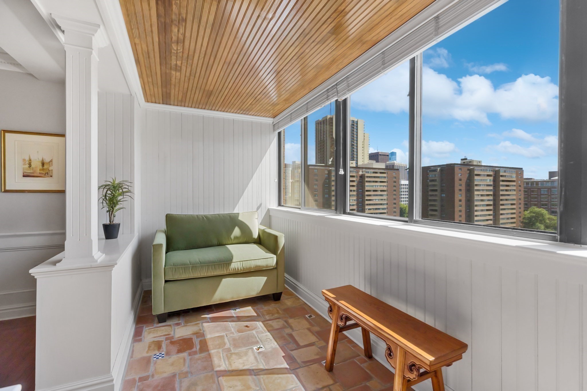6 Whittier Pl Property Photo 11