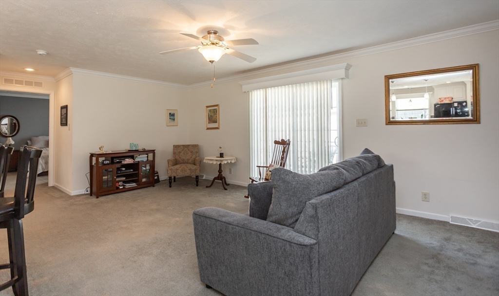 37 Bluejay Street Property Photo 12