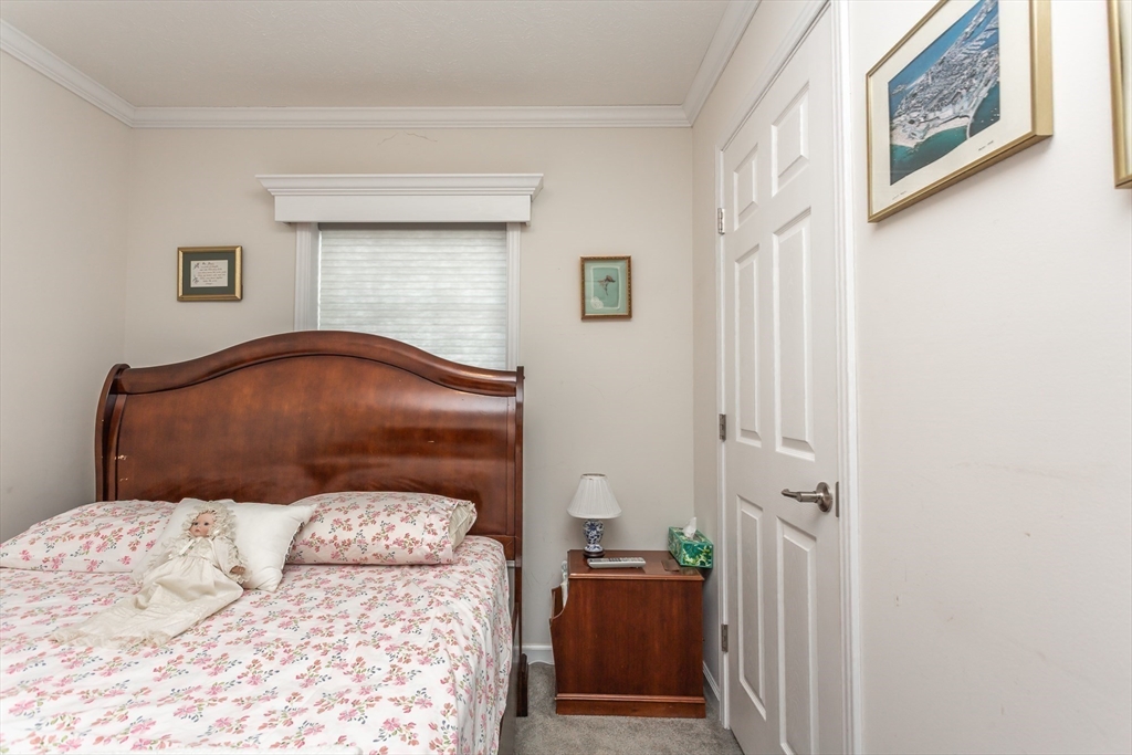 37 Bluejay Street Property Photo 18