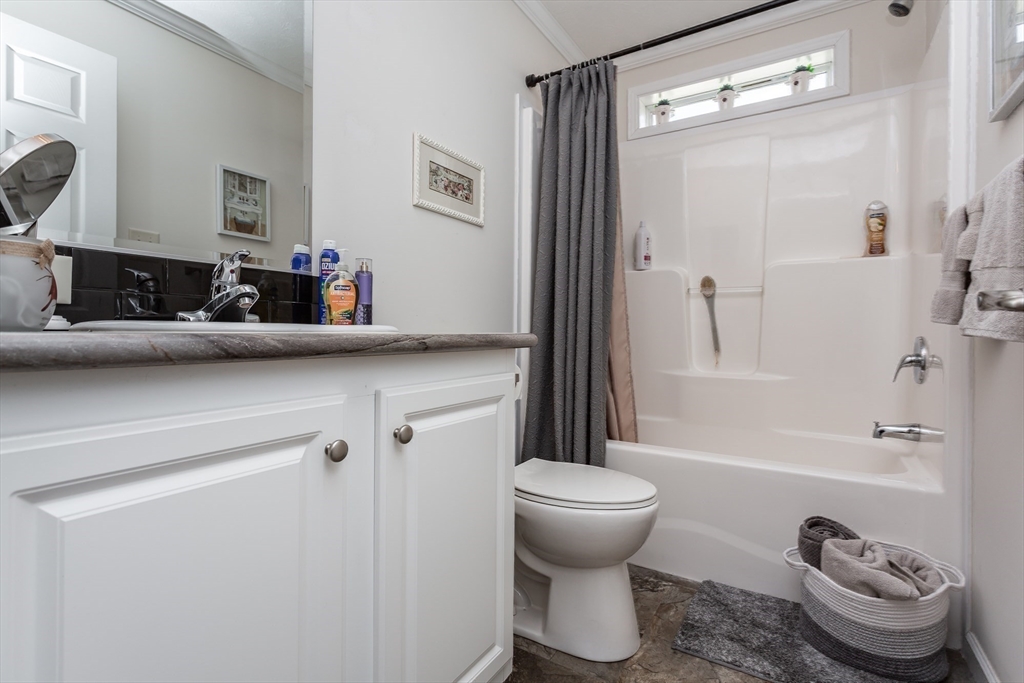 37 Bluejay Street Property Photo 20