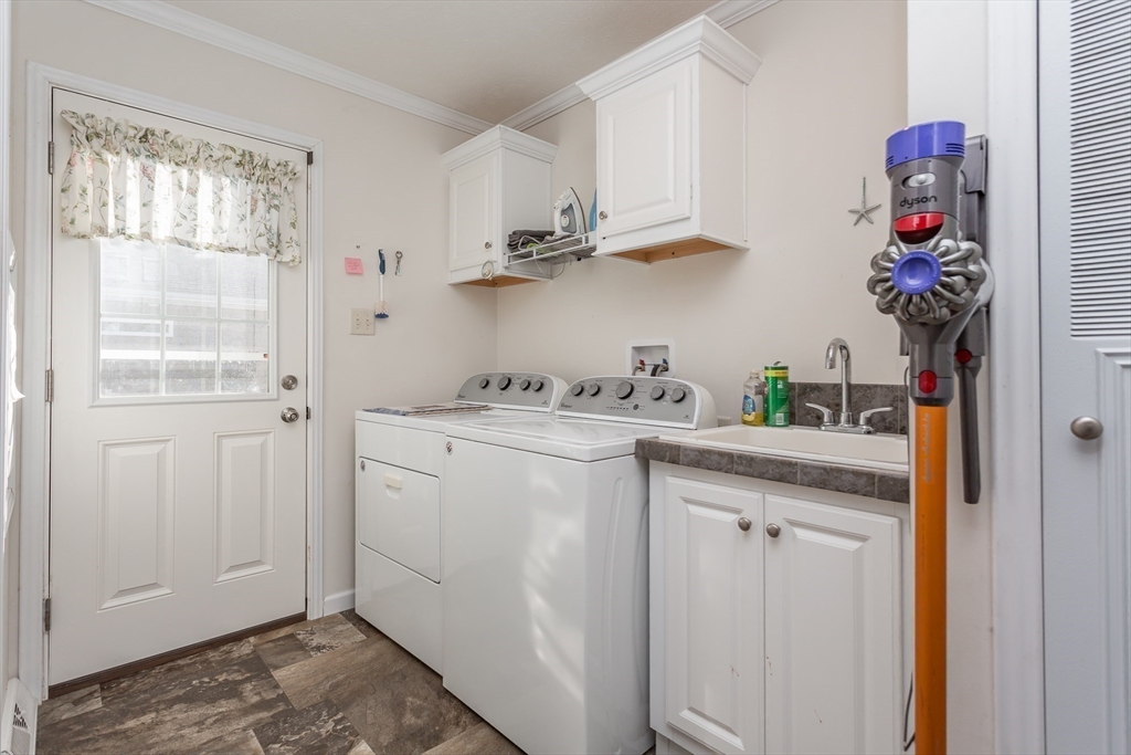 37 Bluejay Street Property Photo 21