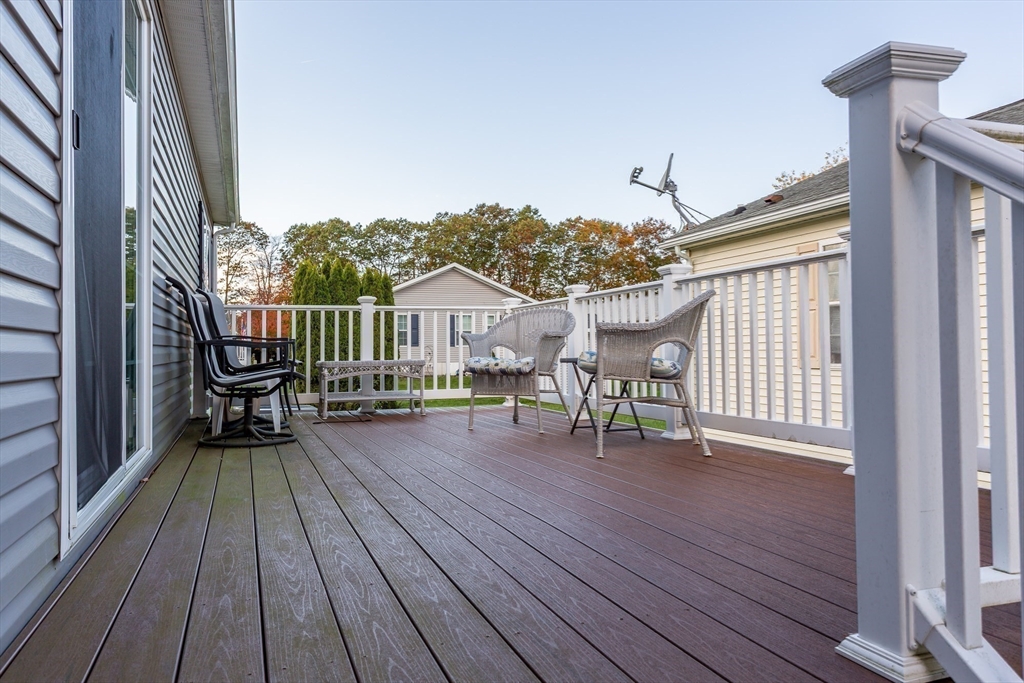 37 Bluejay Street Property Photo 22