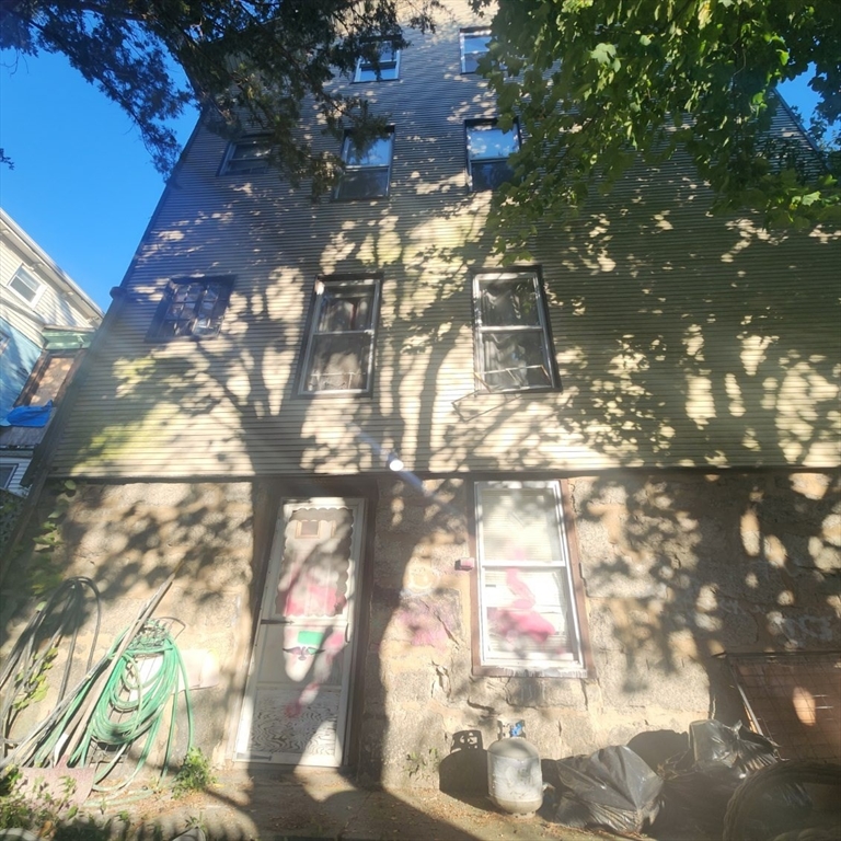 34 Danforth St Property Photo 5