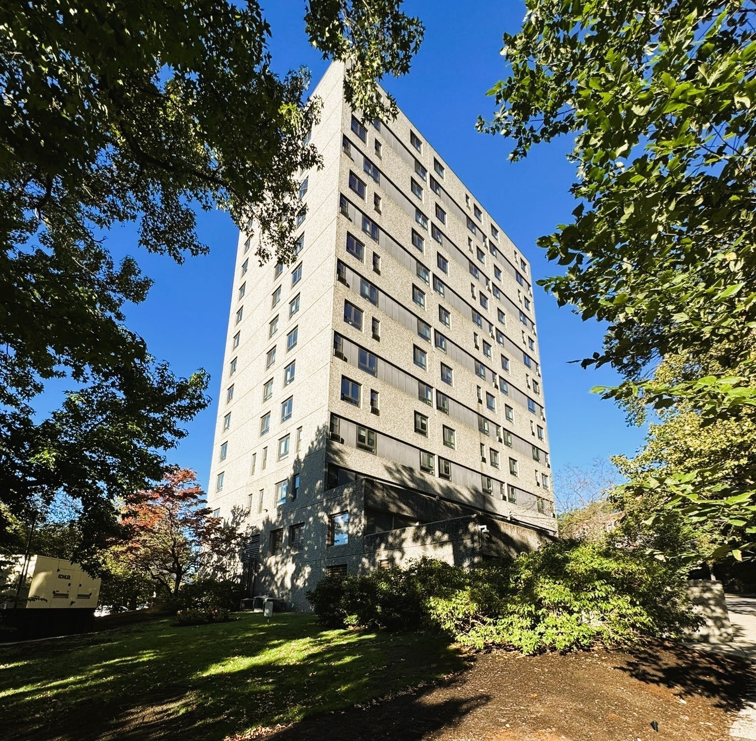 1560 Beacon St Property Photo 1