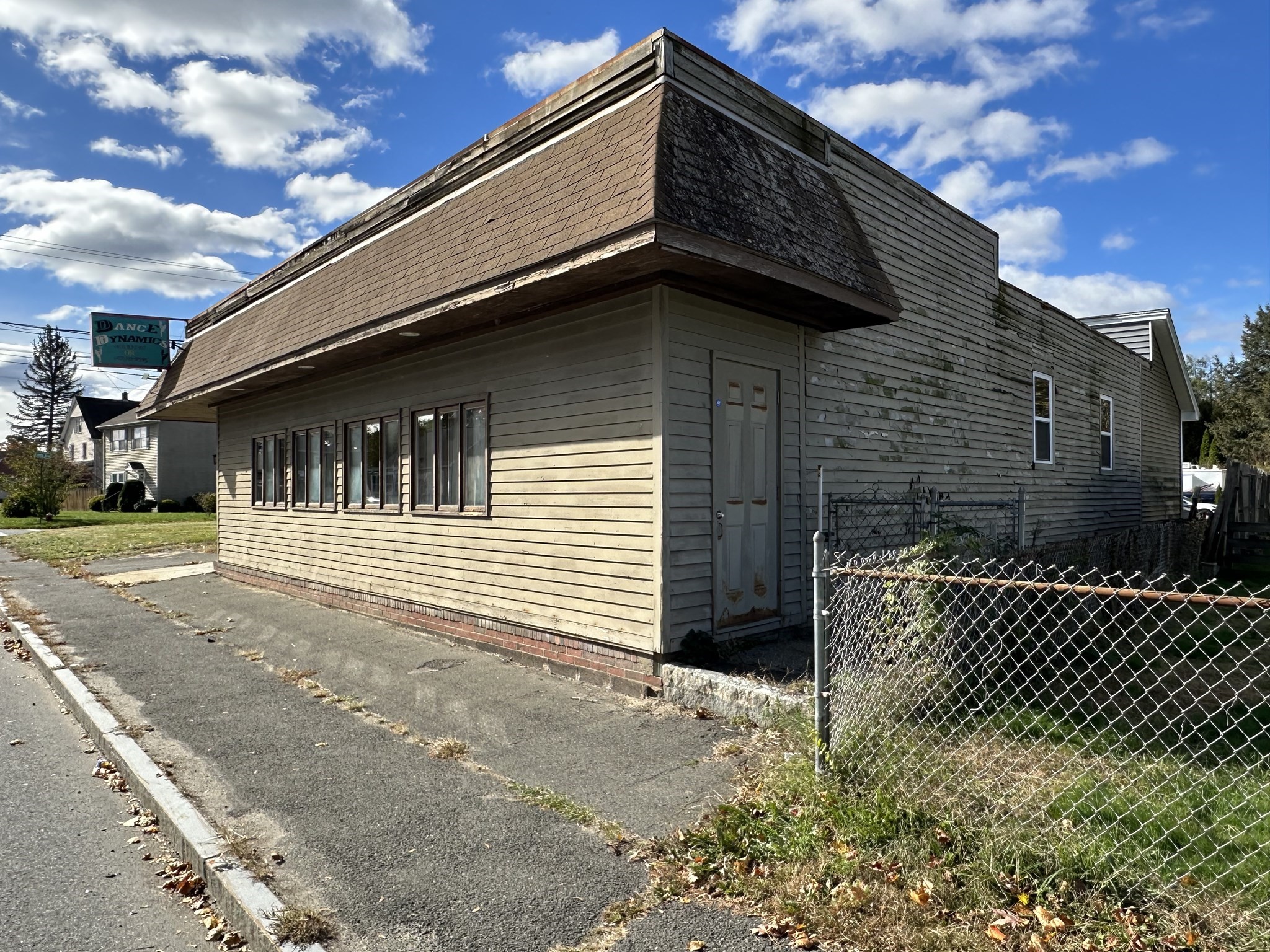 386 Chicopee Street Property Photo 2