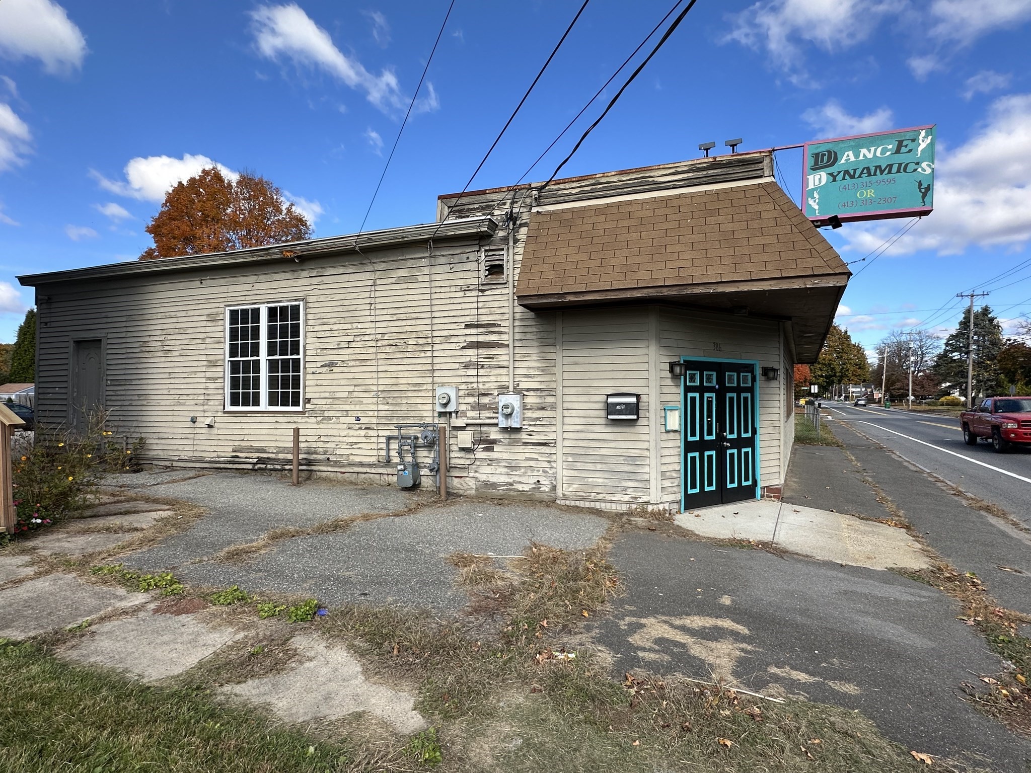 386 Chicopee Street Property Photo 3