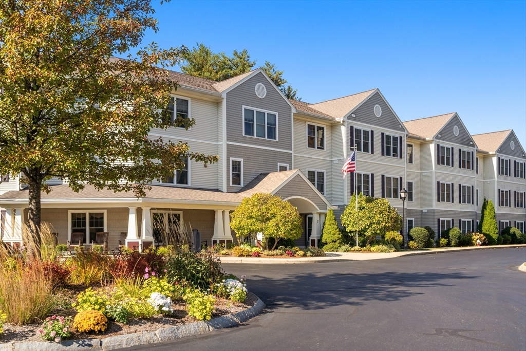 7 Crescent Way # 105 Property Photo 1