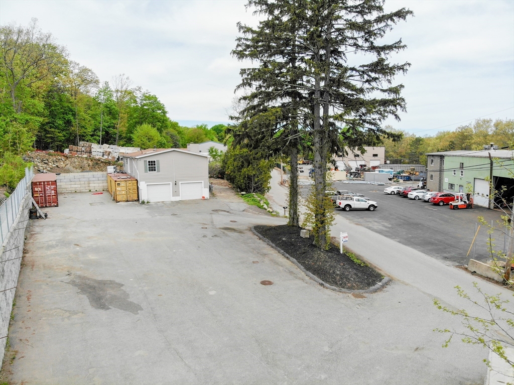 25 Popes Ln Property Photo 1