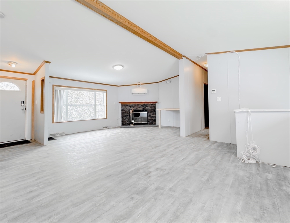 25 Popes Ln Property Photo 8