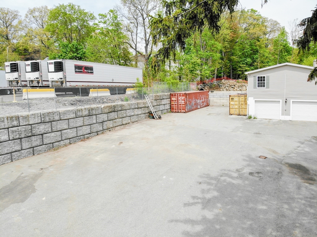25 Popes Ln Property Photo 39