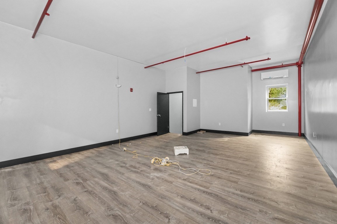 1130 Eastern Ave Property Photo 11