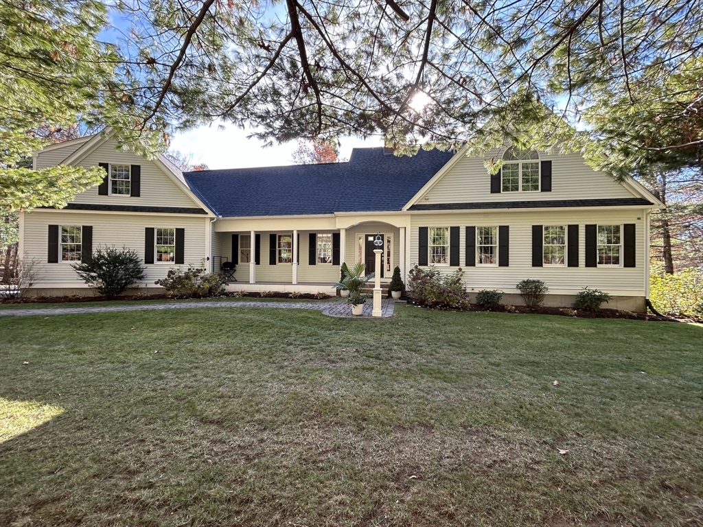 39 Smith Road, Northborough — Cape Cod home