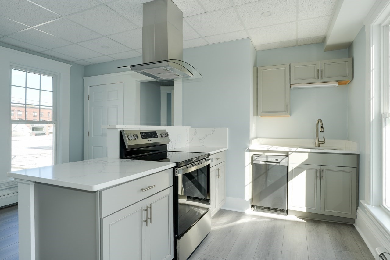 47 Mechanic Street # 2 Property Photo 1