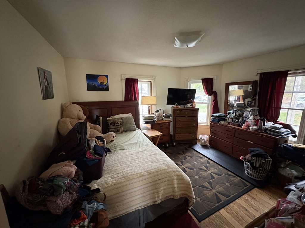 958 Main St Property Photo 10