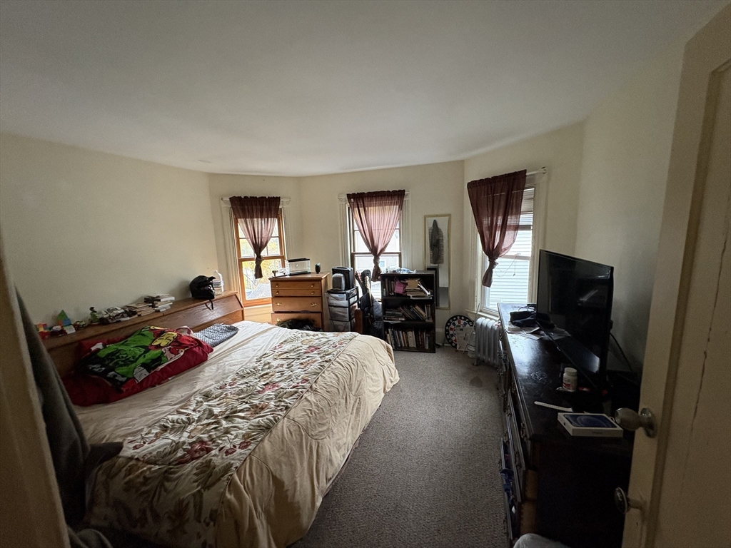 958 Main St Property Photo 11
