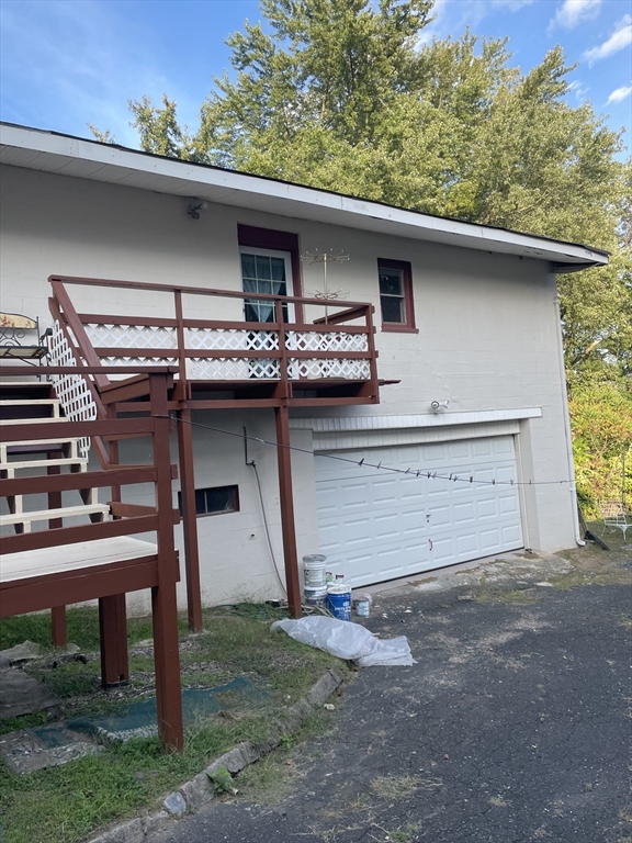 958 Main St Property Photo 17
