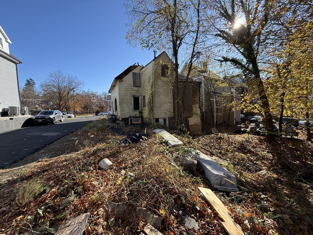1139 Hyde Park Ave Property Photo 10