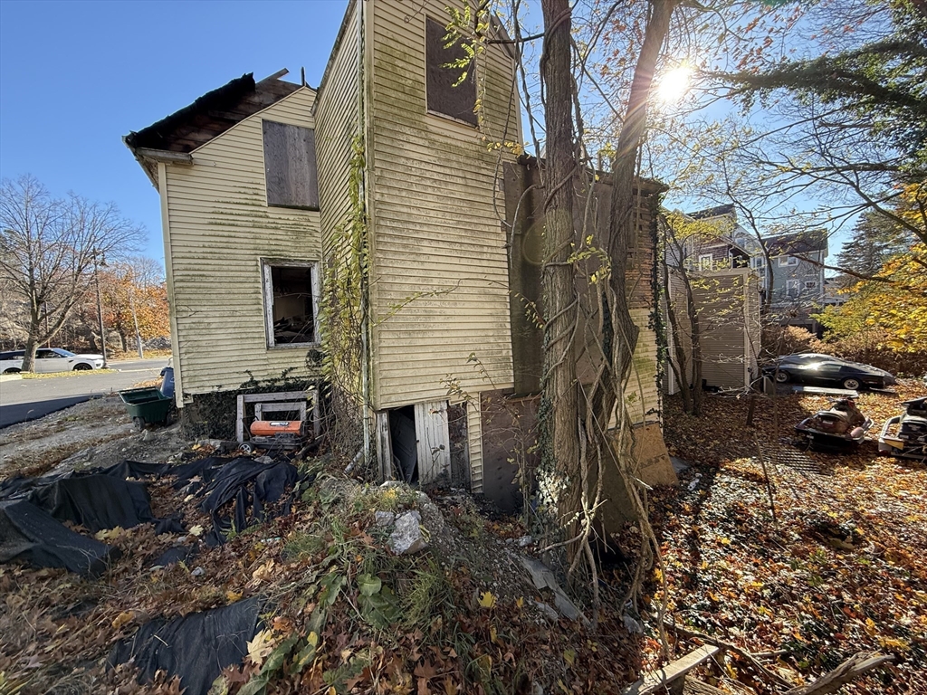 1139 Hyde Park Ave Property Photo 13