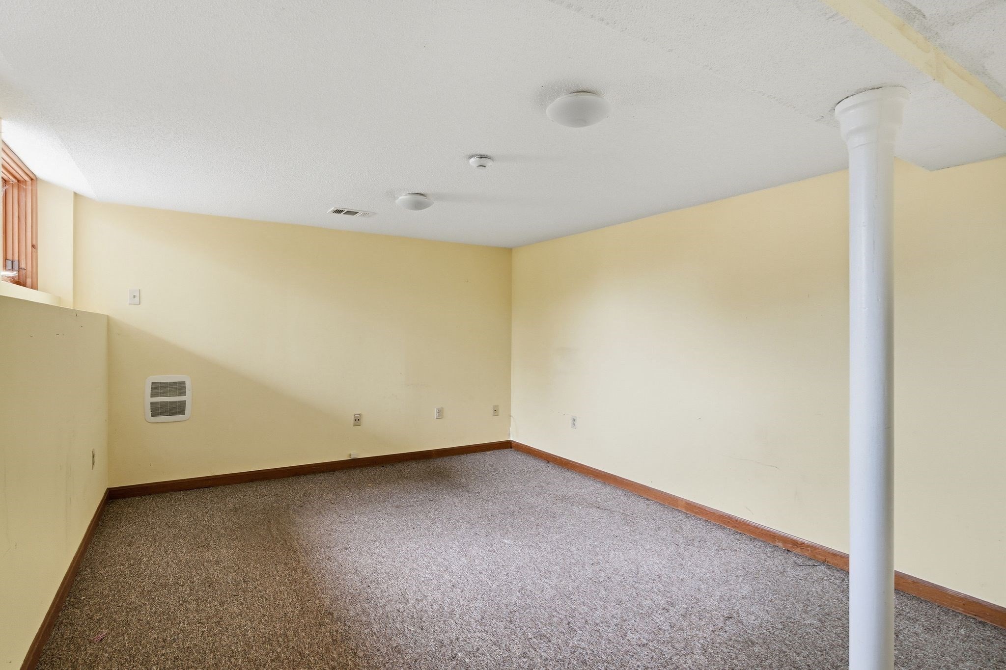 131 Main St # 102 Property Photo 3