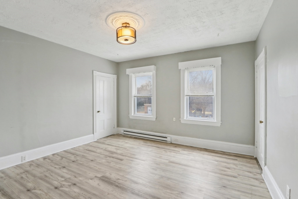 70 Pine Street Property Photo 3