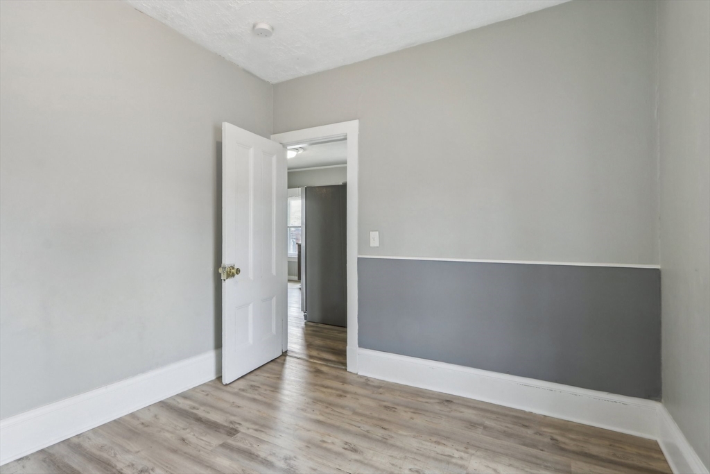 70 Pine Street Property Photo 7