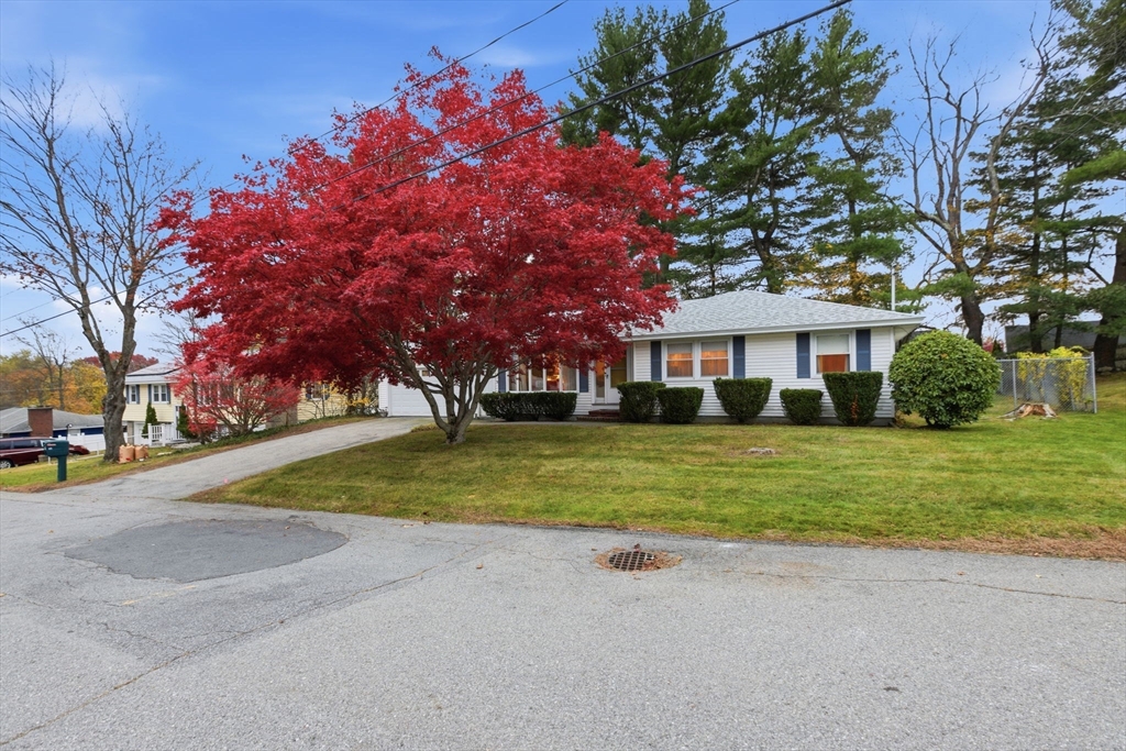 43 Duston Dr Property Photo 1