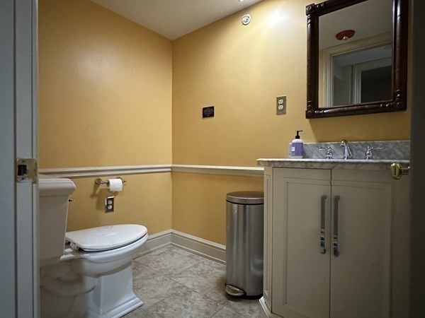 292 Beacon # 1a Property Photo 7