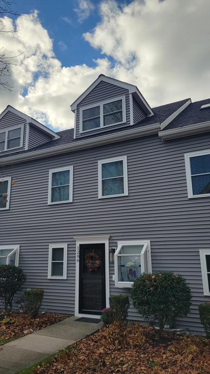 1200 Lagrange St # 1206 Property Photo 1