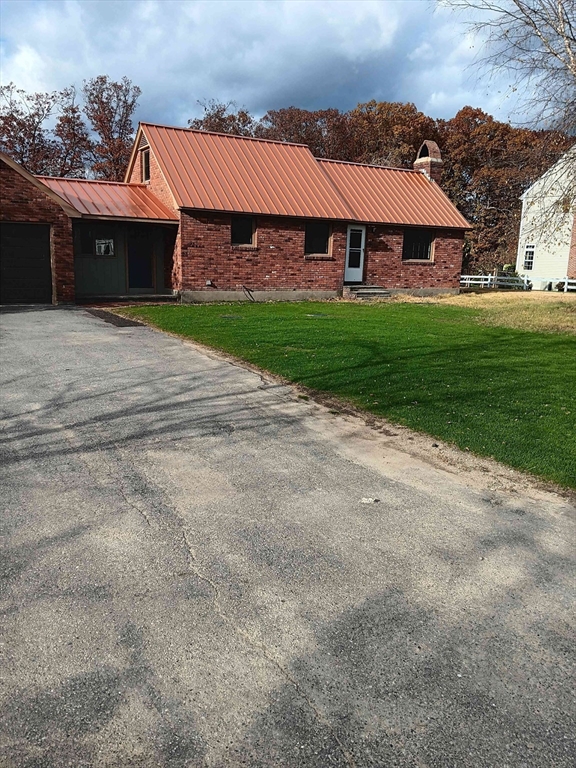 101 Middle St Property Photo 1