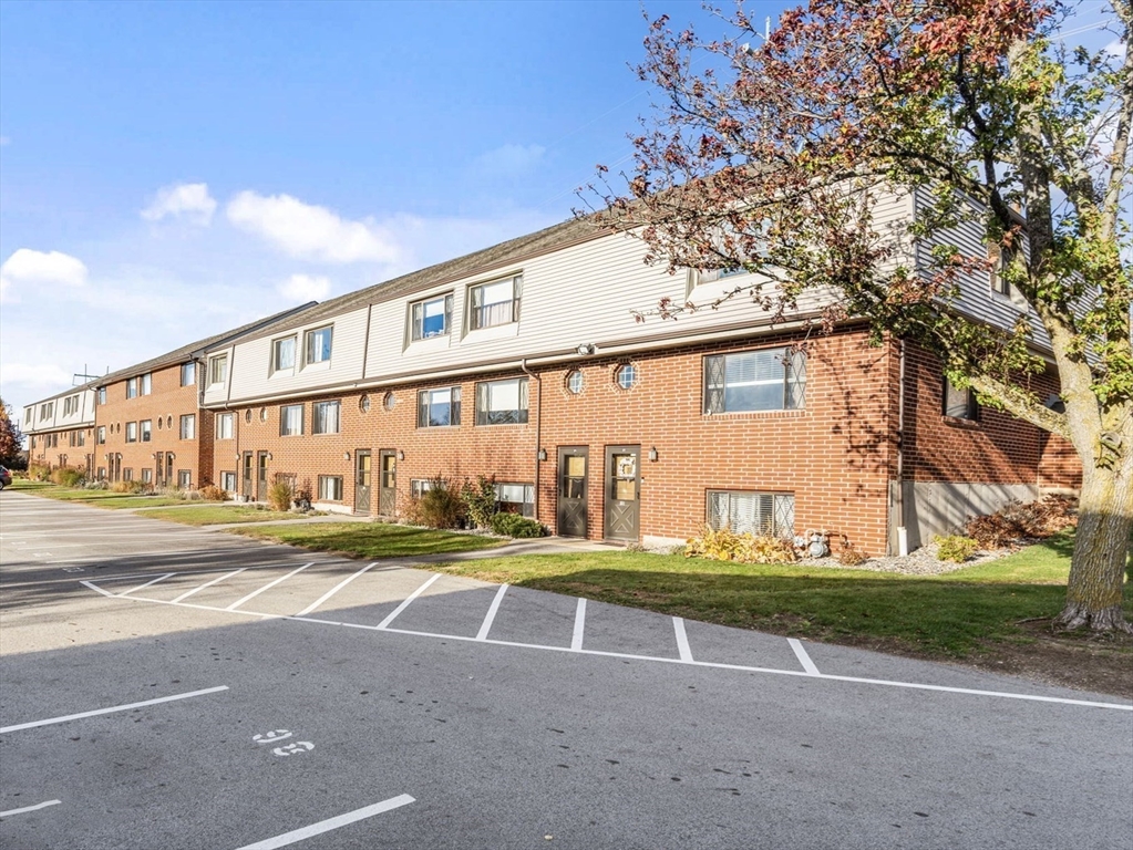 369 Farrwood Dr # 369 Property Photo 1