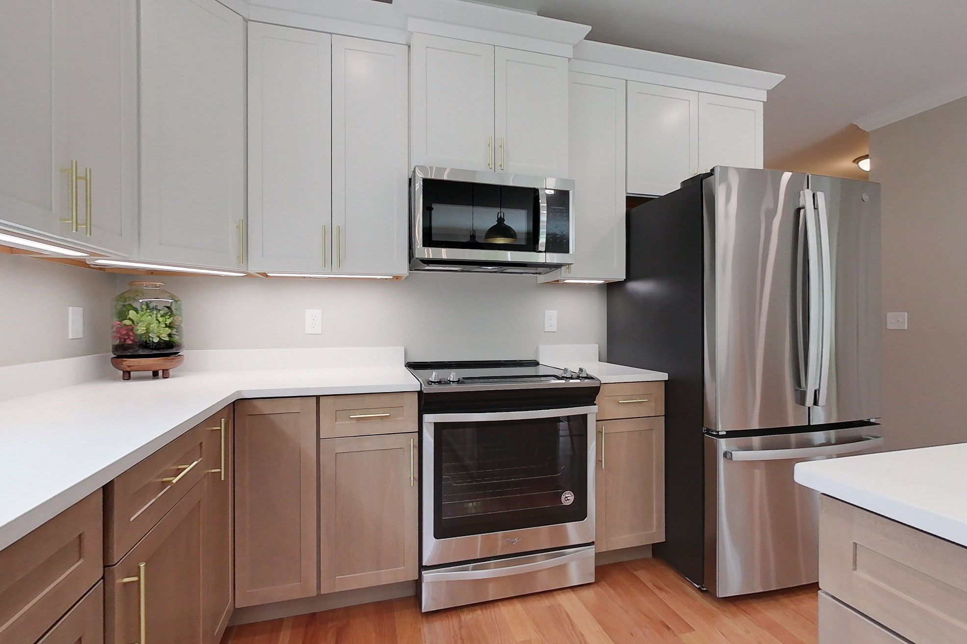 10 Pleasant St Property Photo 4